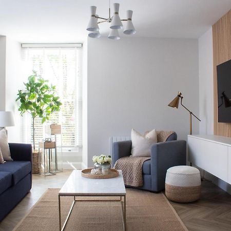 John Lewis Apartment Aberaeron Exteriér fotografie
